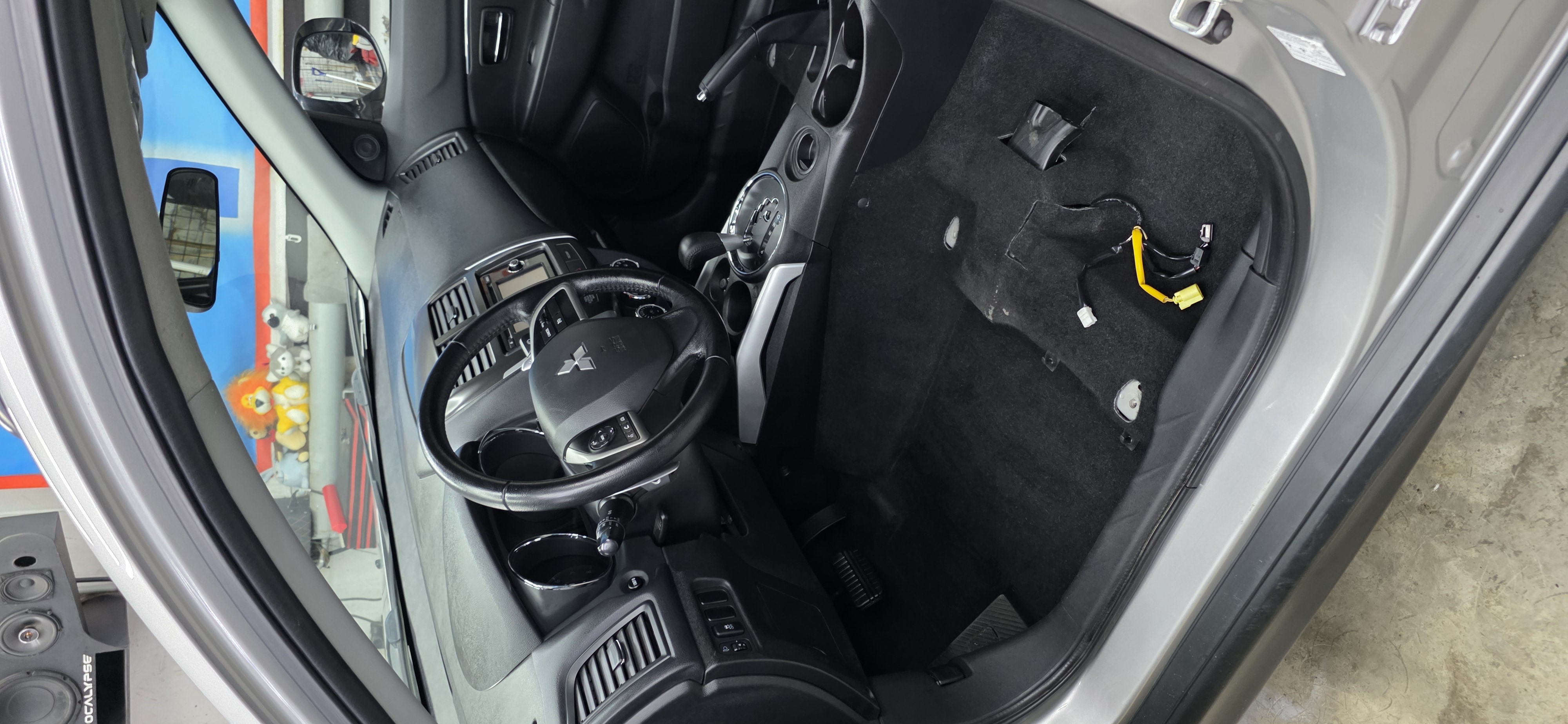 Toyota LC 200 полировка+керамика - работа 4