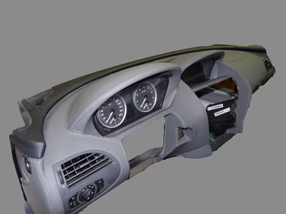 Перетяжка торпедо кожей - работа 32